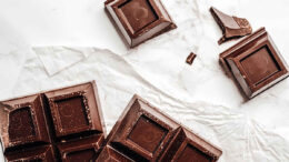 How Much Dark Chocolate Is Allowed in a Diabetics Diet