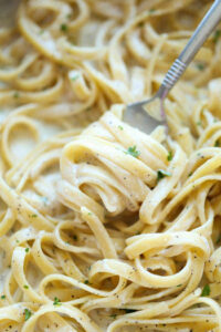 GARLIC PARMESAN PASTA 1