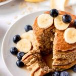 banana oatmeal pancakes